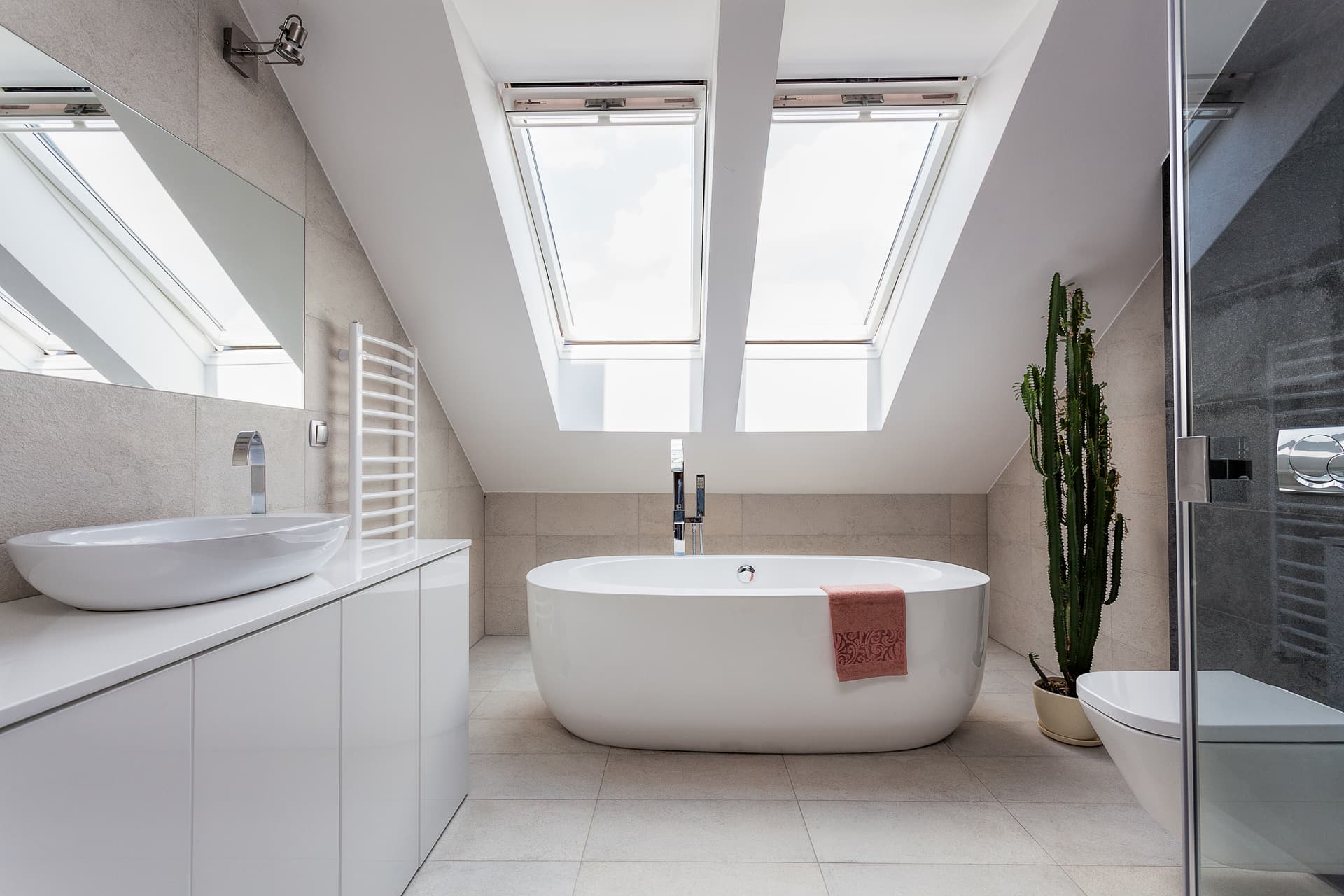 Can You Add an En-Suite Bathroom to a Loft Conversion?